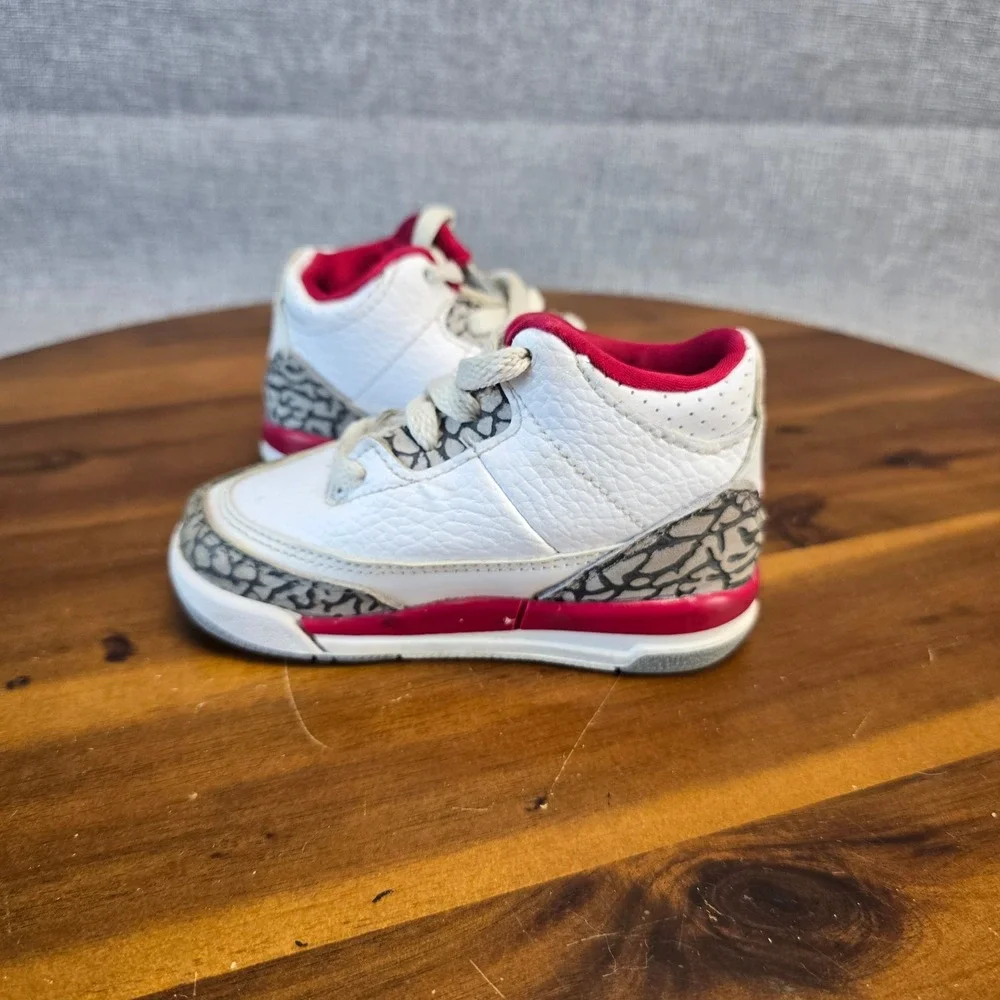Jordan 3 Retro Cardinal Red Toddler Sneakers White Red 832033-126 Size 6C